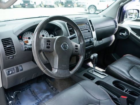 Used 2012 Nissan Xterra PRO-4X w/ Pro-4x Leather Pkg AWD/4WD image 18