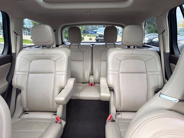 Used 2021 Lincoln Aviator Grand Touring w/ Equipment Group 302A AWD/4WD image 15