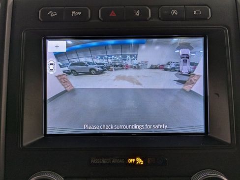 Used 2020 Ford Expedition Limited w/ Equipment Group 303A image 13