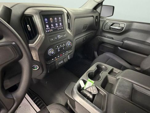 Used 2023 Chevrolet Silverado 1500 Custom Trail Boss AWD/4WD image 19