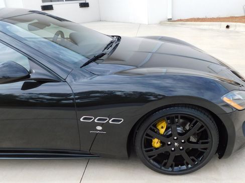 Used 2014 Maserati GranTurismo Coupe RWD image 34