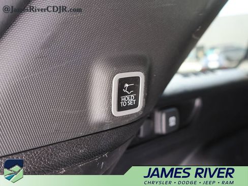 Used 2024 Jeep Grand Cherokee Altitude AWD/4WD image 16