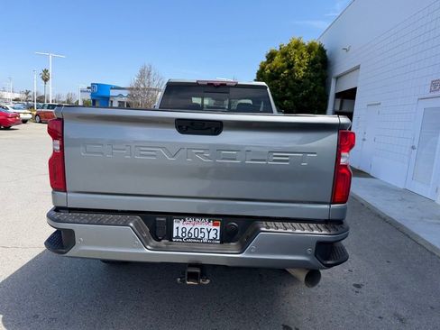 Used 2024 Chevrolet Silverado 3500 High Country w/ Technology Package AWD/4WD image 5