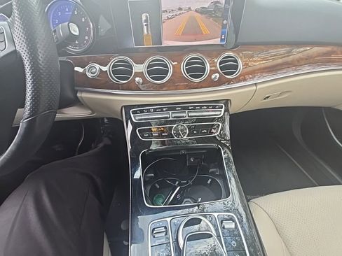Used 2018 Mercedes-Benz E 400 4MATIC Wagon image 17