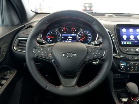 Used 2023 Chevrolet Equinox RS w/ RS Leather Package AWD/4WD image 18