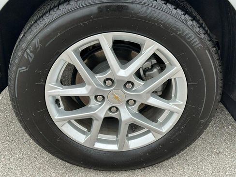 Used 2024 Chevrolet Equinox LT image 6