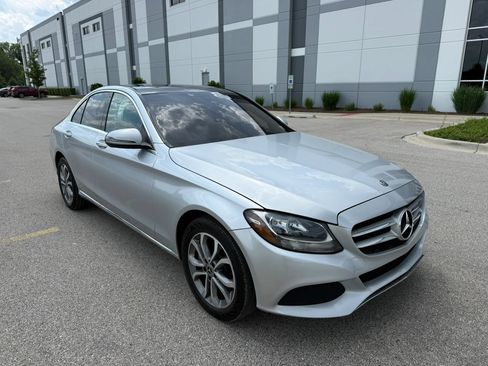 Used 2018 Mercedes-Benz C 300 4MATIC Sedan image 7