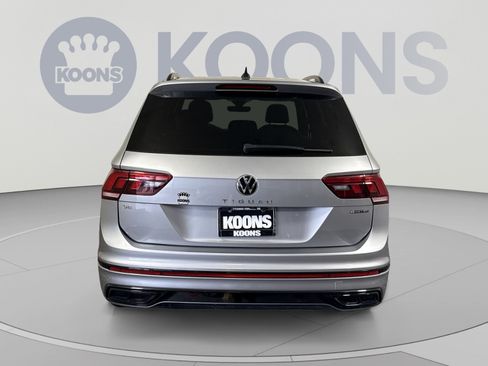 Used 2022 Volkswagen Tiguan SE R-Line AWD/4WD image 5