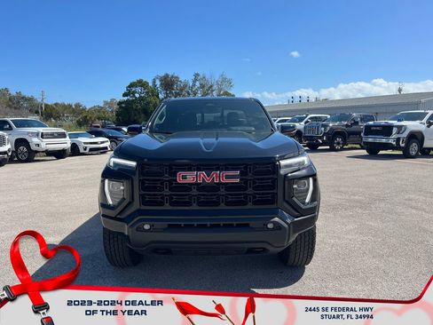 Used 2025 GMC Canyon Elevation w/ Convenience Package image 3