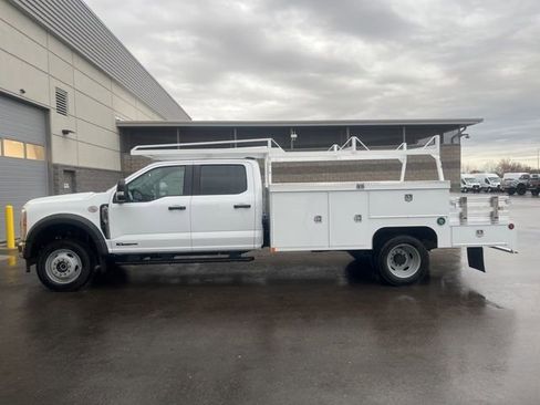 New 2026 Ford F550 4x4 Crew Cab image 7