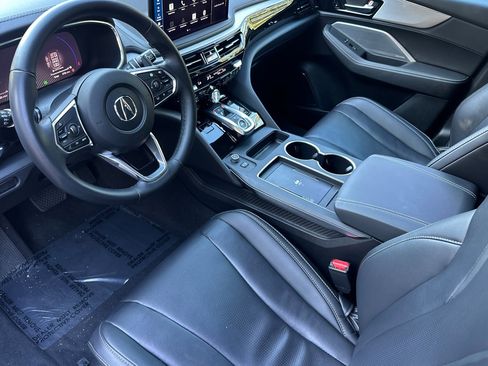 Certified 2025 Acura MDX FWD w/ Technology Package image 11