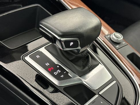 Used 2023 Audi A4 2.0T Premium w/ Convenience Package image 19