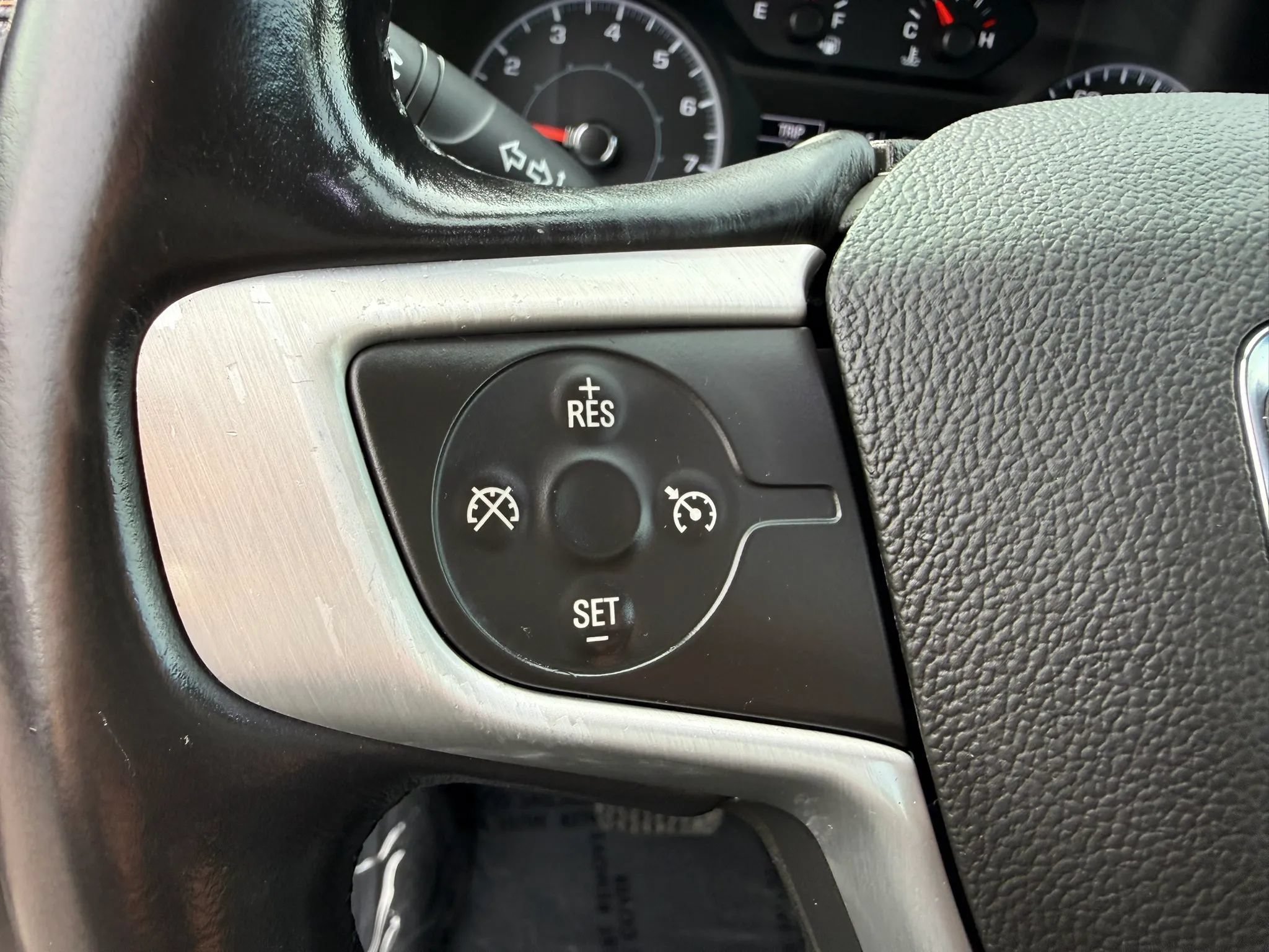 Used 2018 GMC Terrain SLE w/ Driver Convenience Package AWD/4WD image 29