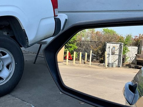 Used 2023 Hyundai Elantra SE w/ Cargo Package image 17