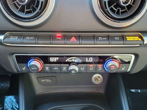Used 2020 Audi A3 2.0T Premium image 29