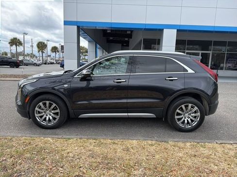 Used 2023 Cadillac XT4 Premium Luxury w/ Cold Weather Package image 3