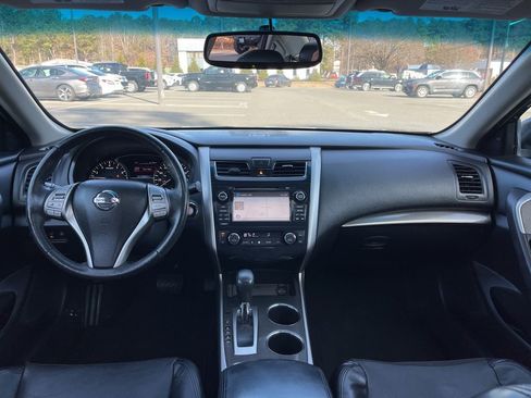 Used 2015 Nissan Altima 2.5 SL w/ Technology Package image 8