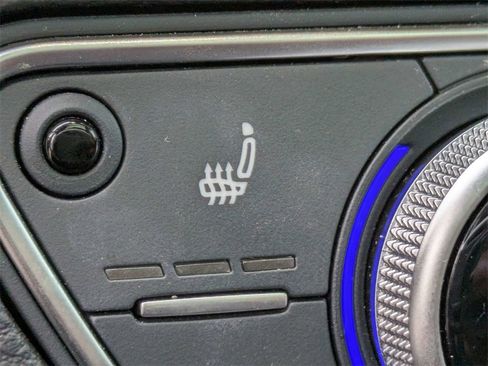 Used 2023 Audi Q5 2.0T Premium w/ Convenience Package image 23