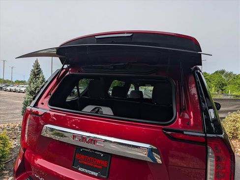 Used 2022 GMC Yukon SLE RWD image 25