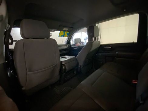 Used 2024 Chevrolet Silverado 2500 Custom w/ Custom Value Package image 11