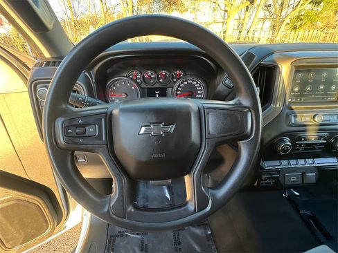 Used 2019 Chevrolet Silverado 1500 Custom Trail Boss image 25