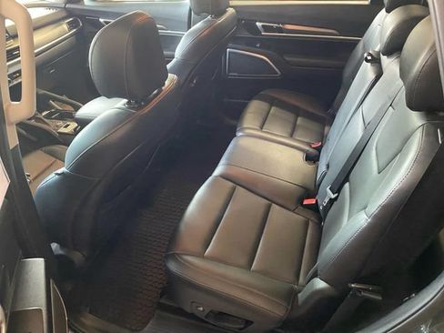 Used 2020 Kia Telluride LX AWD/4WD image 16
