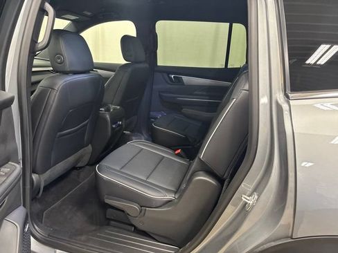 Used 2026 Buick Enclave Preferred FWD image 17