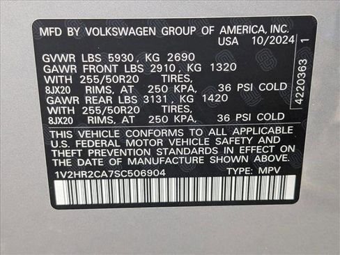 Used 2025 Volkswagen Atlas SE image 26