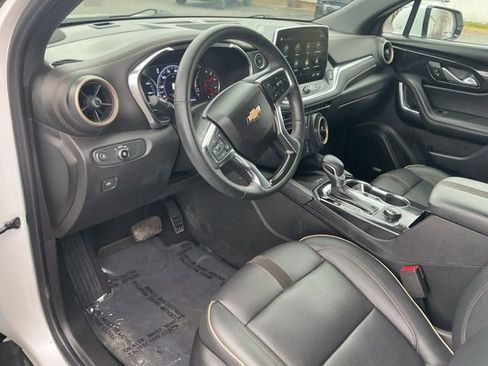 Used 2023 Chevrolet Blazer Premier image 11