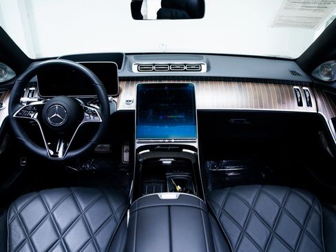 Used 2023 Mercedes-Benz Maybach S 680 4MATIC image 12