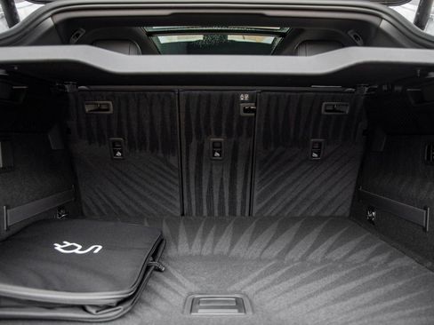 New 2026 Porsche Macan Electric RWD image 39