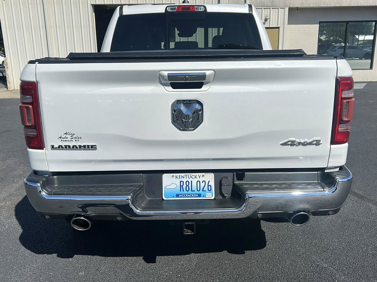 Used 2019 RAM 1500 Laramie AWD/4WD image 5