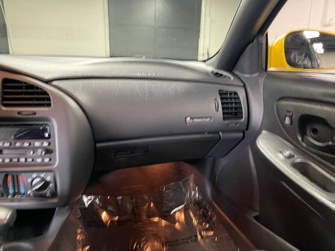Used 2003 Chevrolet Monte Carlo SS FWD image 17