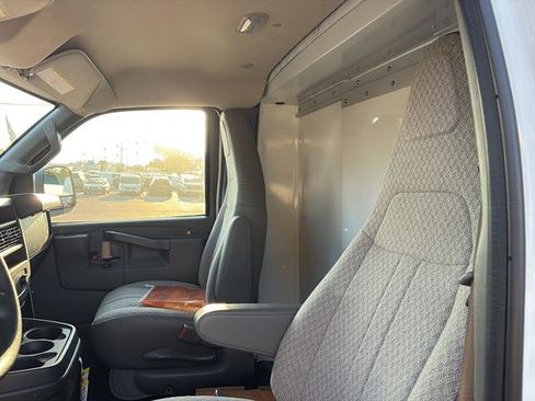 New 2025 Chevrolet Express 3500 w/ Power Convenience Package image 10
