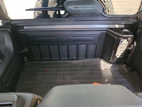 Used 2020 Jeep Wrangler Unlimited Sahara AWD/4WD image 30