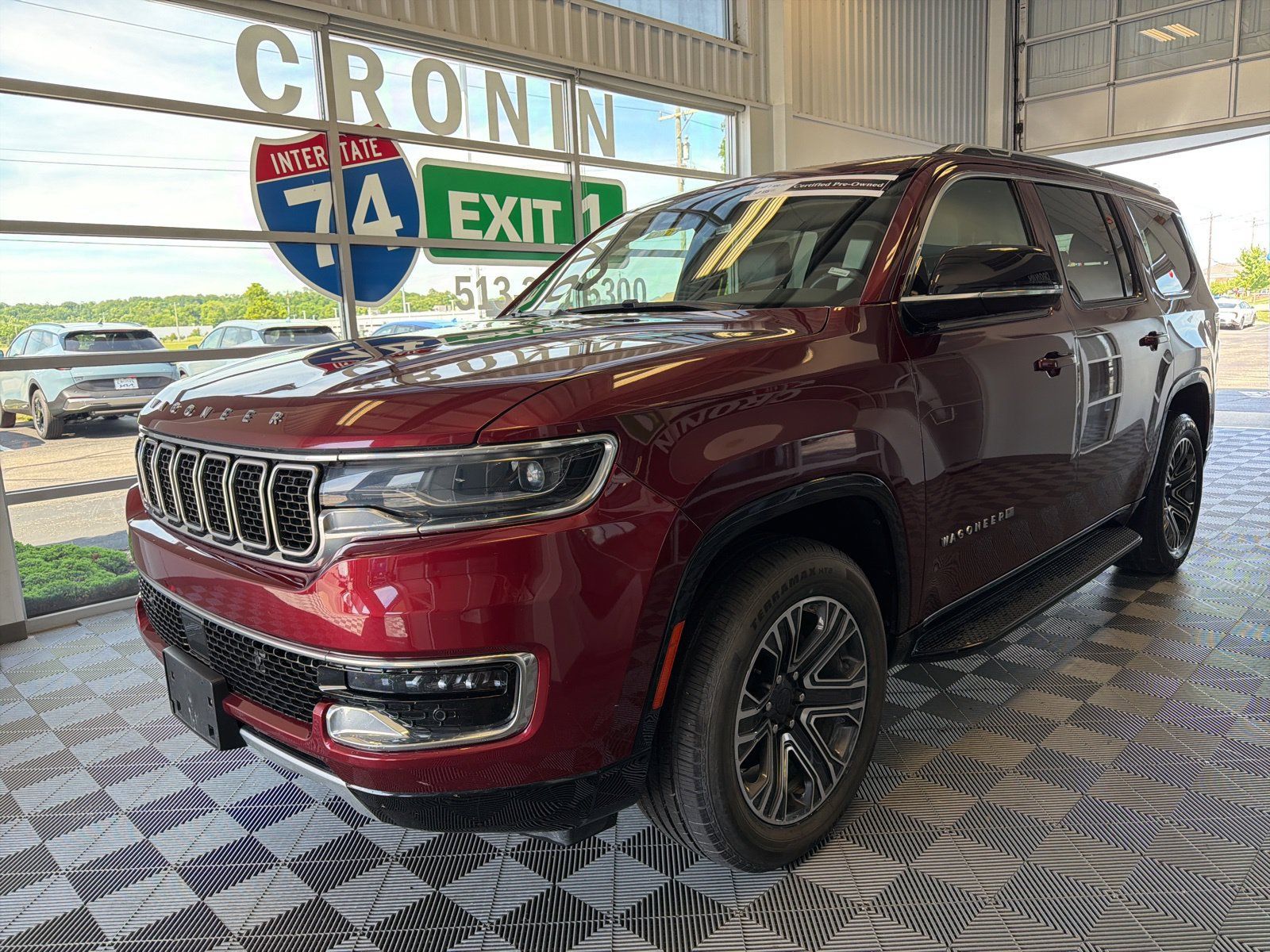 Used 2024 Jeep Wagoneer Series II AWD/4WD image 3