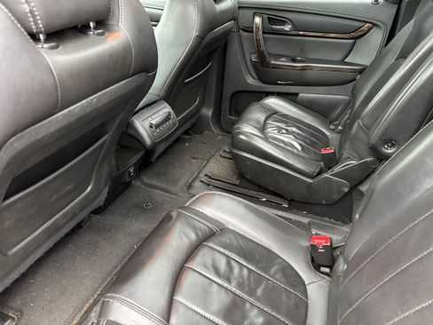 Used 2015 GMC Acadia Denali image 11