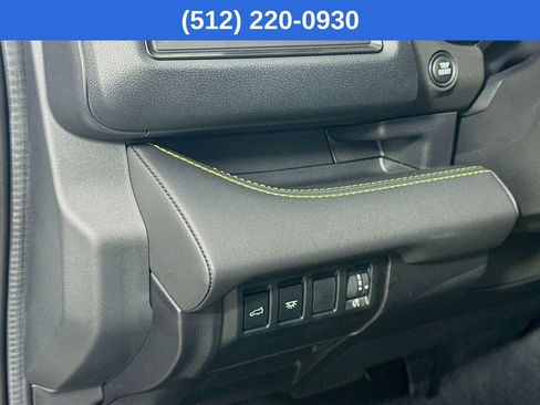 Used 2025 Subaru Ascent Onyx Edition image 11