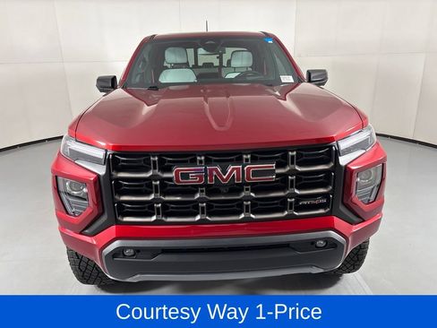 Used 2025 GMC Canyon AT4 w/ AT4X Package AWD/4WD image 4