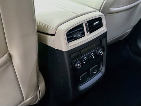 Used 2019 Buick Envision Essence FWD image 26