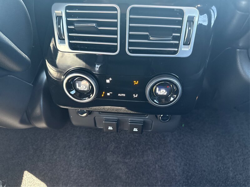 Used 2020 Land Rover Range Rover AWD/4WD image 18