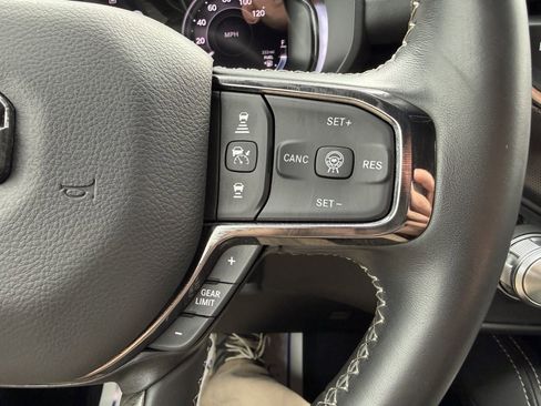 Used 2025 RAM 1500 Limited AWD/4WD image 26