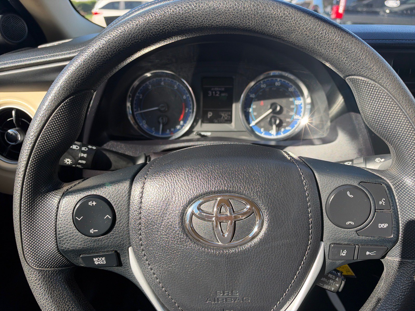 Used 2019 Toyota Corolla LE FWD image 19