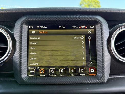 Used 2022 Jeep Wrangler Unlimited Sahara AWD/4WD image 48