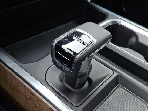 New 2026 Chevrolet Silverado 1500 High Country w/ High Country Premium Package AWD/4WD image 12