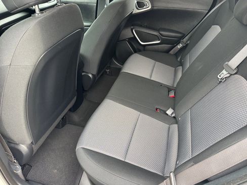 Used 2023 Kia Soul LX image 11