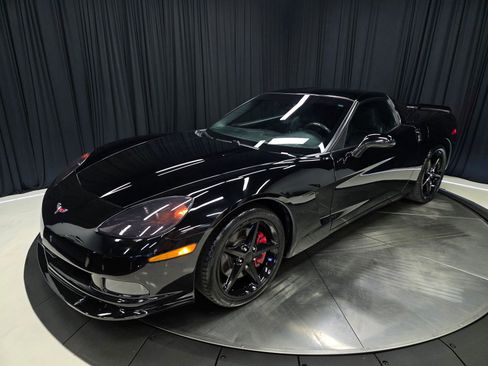 Used 2013 Chevrolet Corvette Coupe w/ 2LT Preferred Equipment Group RWD image 35