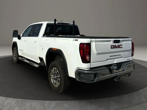 Used 2024 GMC Sierra 2500 SLE image 3