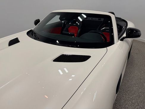 Used 2018 Mercedes-Benz AMG GT Roadster image 19
