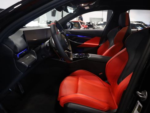 Used 2025 BMW M5 Touring w/ M Driver's Package image 16